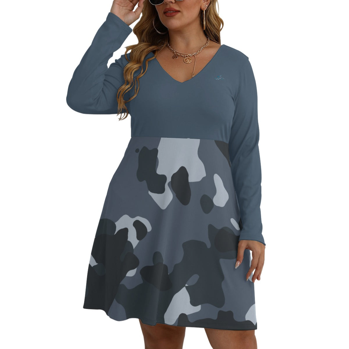 79 Couture Haute Women's Blue Camouflage V-neck Long Sleeve Dress (Plus Size)