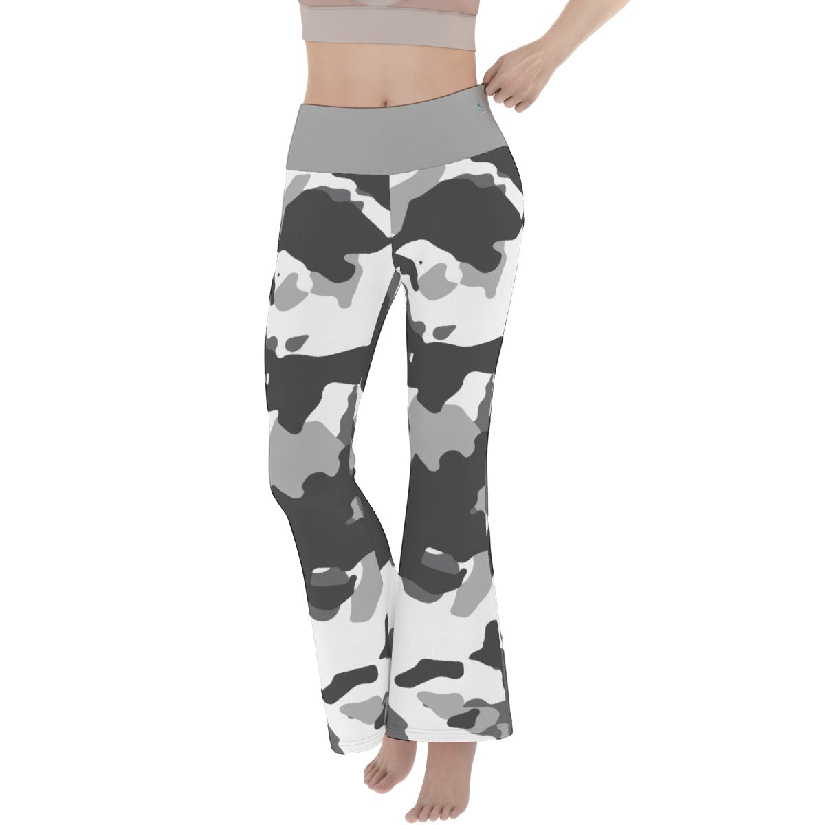 49 Couture Haute Women's Black Camouflage Flare Yoga Pants